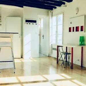  Appartamento Cosy 25 Sqm In Heart Of Francia